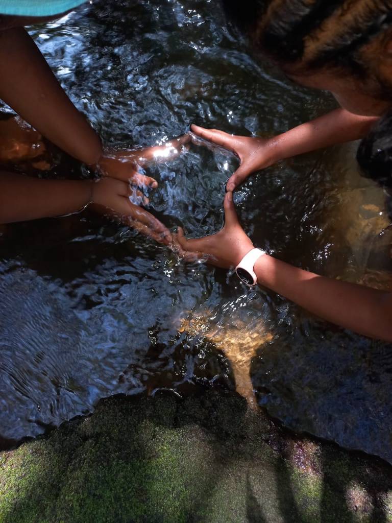 Photo mains élèves