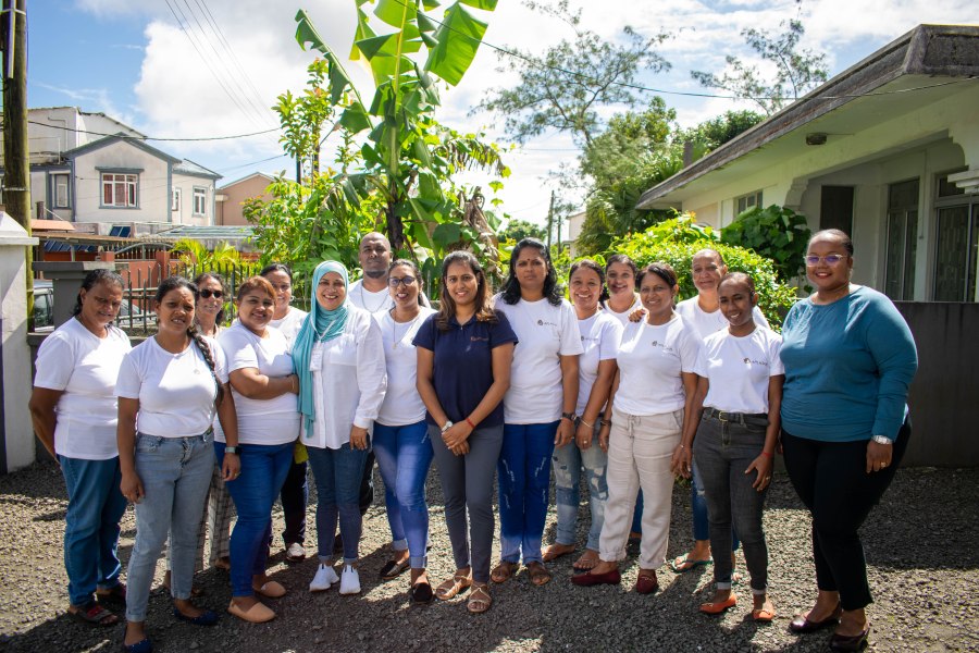 Photo de l'équipe de l'Association pour les handicapés de Malherbes